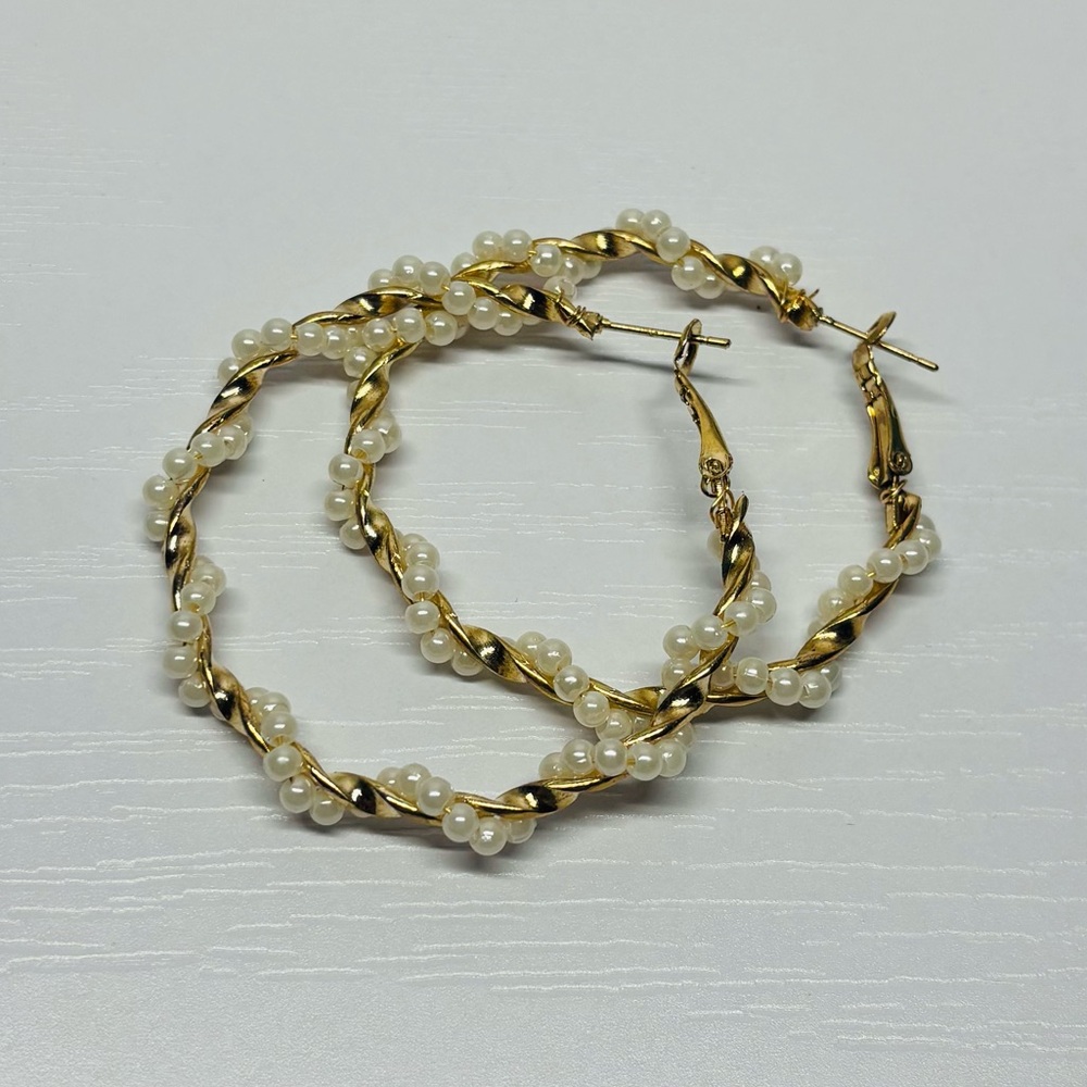 NWOT Gold and Pearl Hoop Earrings